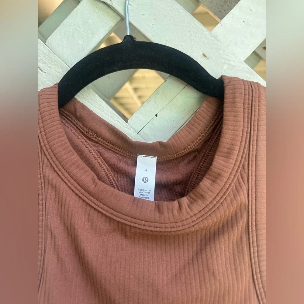 lululemon athletica built padding